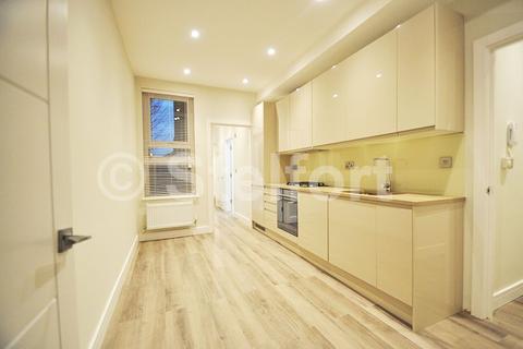 2 bedroom apartment to rent, Hermit Road, E16