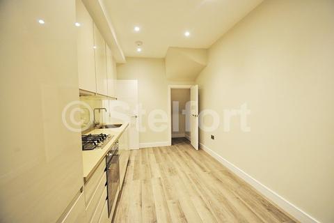 2 bedroom apartment to rent, Hermit Road, E16