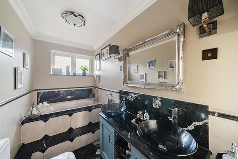 2 bedroom detached house for sale, The Sandpipers, Gravesend, Kent