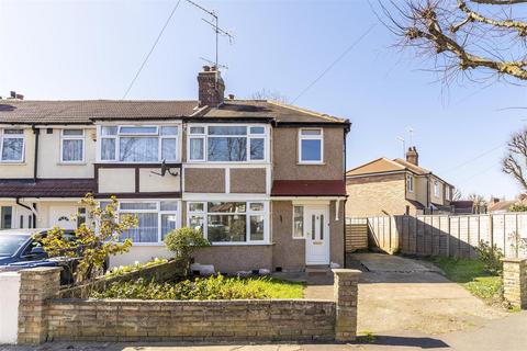 3 bedroom end of terrace house for sale, Lee Road, Perivale UB6