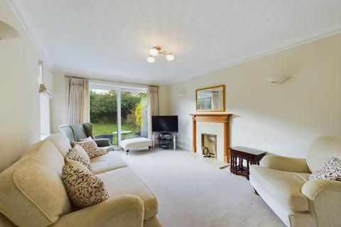 4 bedroom detached house for sale, The Gables, Wycombe Road, Saunderton