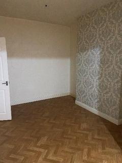 2 bedroom house to rent, Churchill Villas, Holland Street, Hull