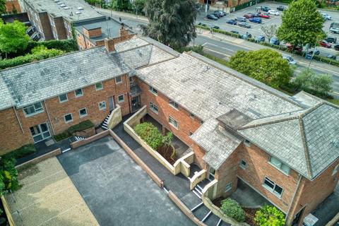 undefined, Racks Court, Guildford GU1