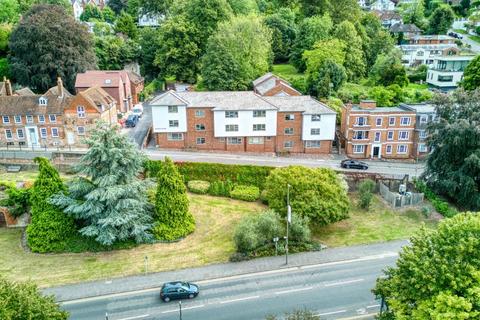 undefined, Racks Court, Guildford GU1