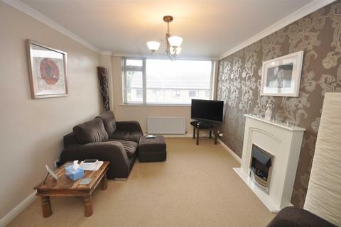 2 bedroom maisonette to rent, Eastfield Road, Leamington Spa