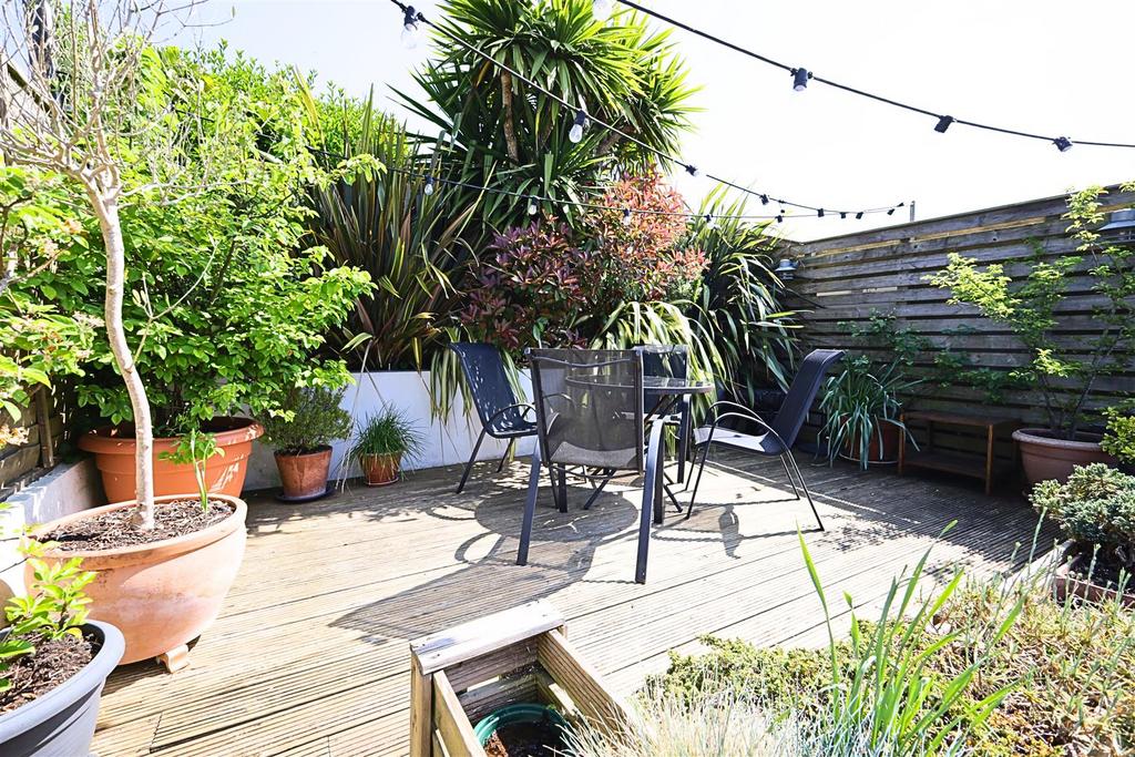 Sunny garden 3.jpg