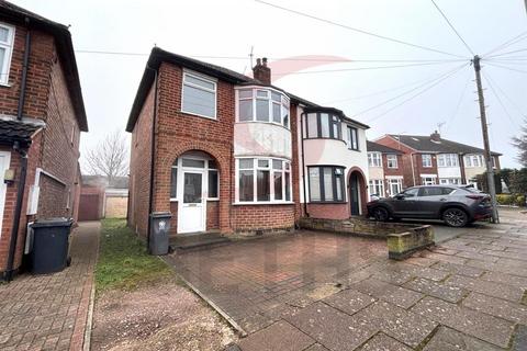 3 bedroom semi-detached house to rent, Seaford Road, Leicester LE2