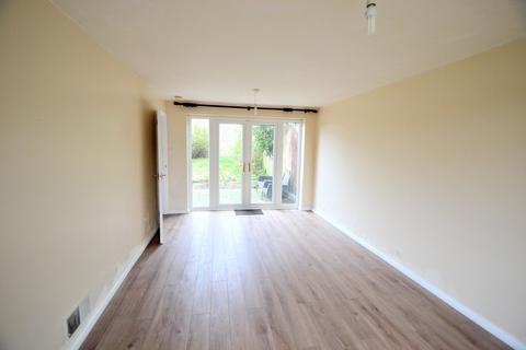 3 bedroom terraced house to rent, Dalham Place, Haverhill