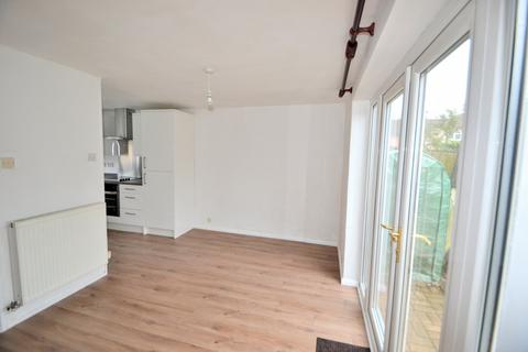 3 bedroom terraced house to rent, Dalham Place, Haverhill