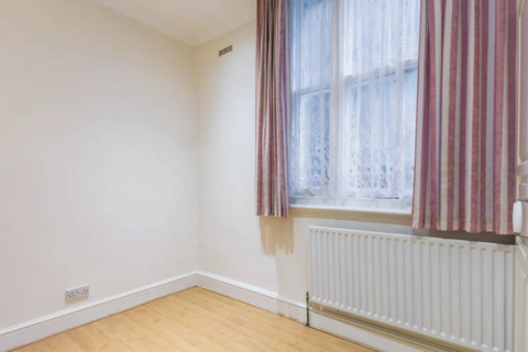 2 bedroom flat to rent, Dartmouth Road, London NW2