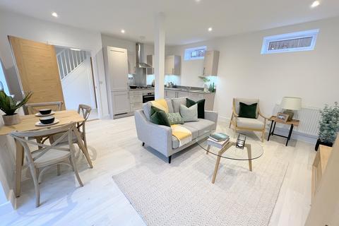 undefined, 10 The George, Milton Green, Christchurch Road, New Milton, Hampshire. BH25 6QG
