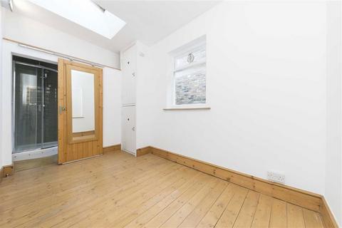 1 bedroom flat for sale, Columbia Road, London E2