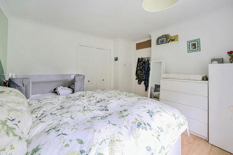 14 Ashridge Close, Southampton, SO15 2GX