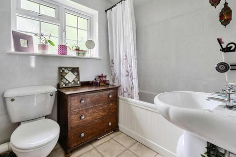 14 Ashridge Close, Southampton, SO15 2GX