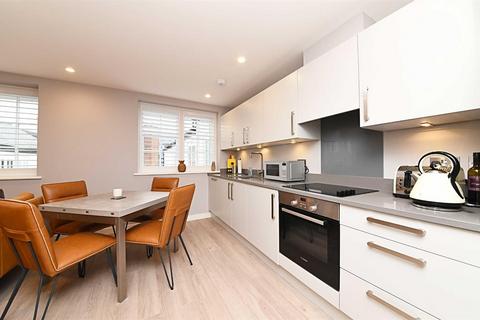 2 bedroom flat for sale, Cornwall Avenue, Finchley