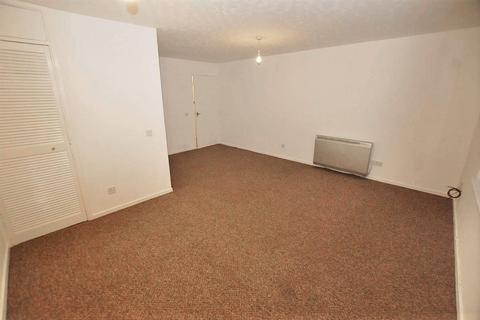 Studio to rent, Bradman Way, Stevenage SG1