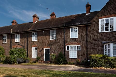 5 bedroom terraced house for sale, Hampstead Way, NW11