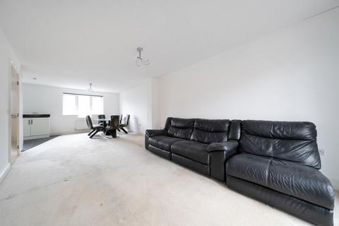 5 bedroom terraced house for sale, Flowers Avenue, Ruislip, Middlesex