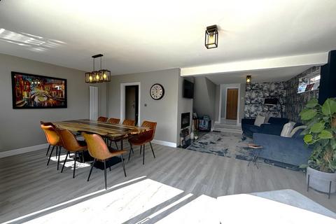 54 Mandeville, Stevenage, SG2 8JN