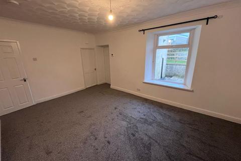 3 bedroom end of terrace house to rent, 28 Lynn Street Cwmbwrla  Swansea