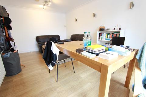 1 bedroom flat to rent, Gresse Street, London W1T