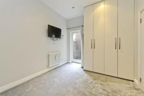 2 bedroom flat to rent, Oxford Gardens, W10