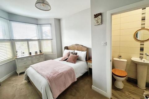 2 bedroom end of terrace house for sale, Christchurch Road, Southend-on-Sea, Essex