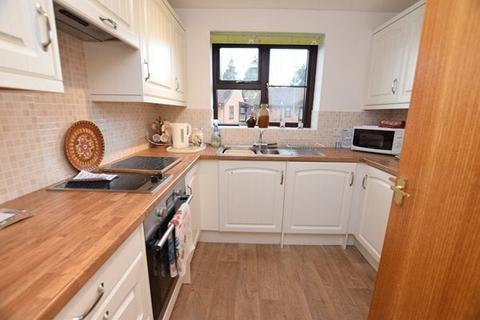 2 bedroom detached bungalow for sale, Goosefield Close, Market Drayton, Shropshire