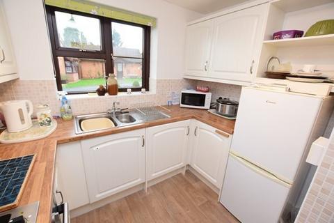 2 bedroom detached bungalow for sale, Goosefield Close, Market Drayton, Shropshire