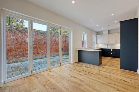 2 bedroom terraced house for sale, Brizes Park, Kelvedon Hatch