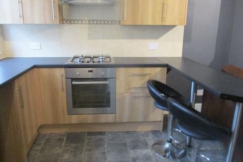 2 bedroom flat to rent, Dicconson Street, Wigan, WN1