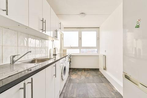 1 bedroom flat for sale, Connor Court, Alfreda Street, Battersea, London, SW11