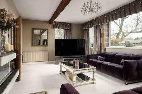 4 bedroom detached house to rent, Bayton Lane, Horsforth, Leeds, West Yorkshire, LS18