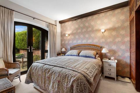 undefined, 6 Holt Castle Barns, Holt Heath, Worcestershire. WR6 6NJ