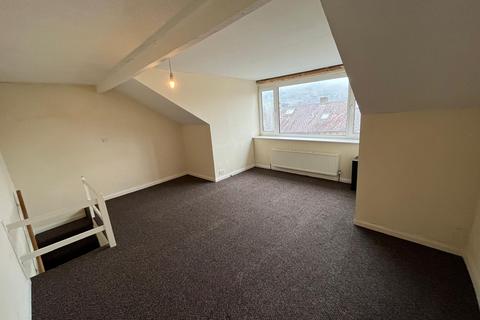 3 bedroom terraced house for sale, Livingstone Street, Halifax