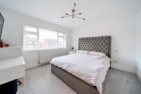 82 Hazell Way, Stoke Poges, Slough, SL2 4DG