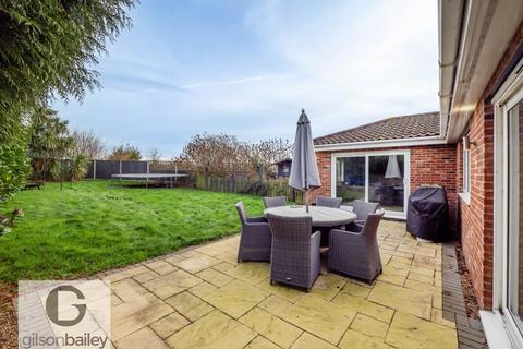 4 bedroom detached bungalow for sale, Vera Road, Norwich NR13