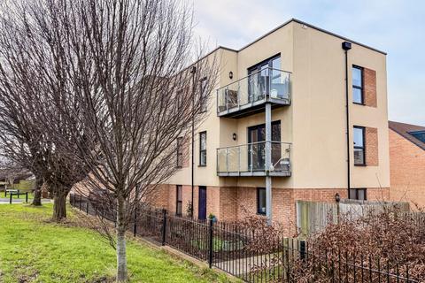 2 bedroom flat for sale, Modern first floor apartment in central Yatton