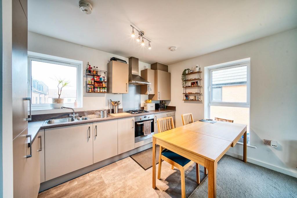 10 Strawberry drive - Mark Templer X Photo CB 26.jp