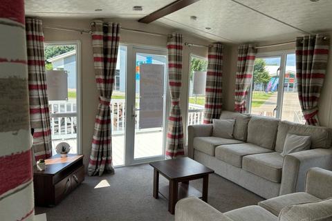 2 bedroom static caravan for sale, Sand le Mere Holiday Park