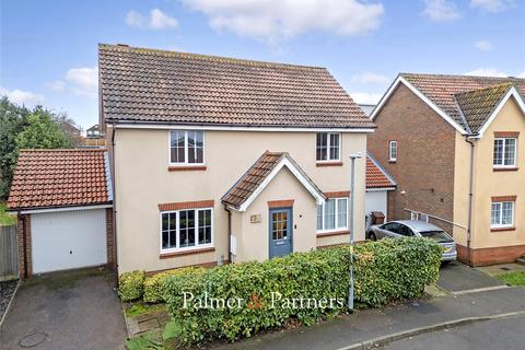 4 bedroom detached house for sale, Stour Close, Harwich, Essex, CO12