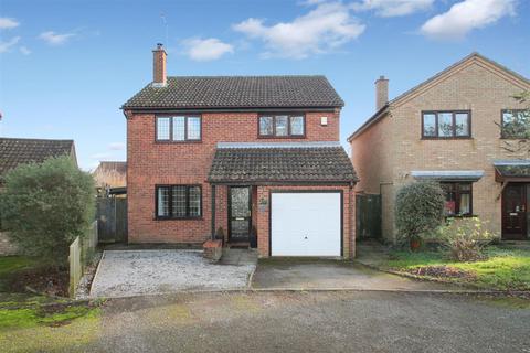 4 bedroom detached house for sale, Thomas Flawn Road, Irthlingborough NN9