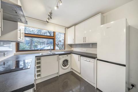 3 bedroom house to rent, Tibbets Close Southfields SW19