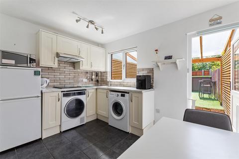 2 bedroom terraced house for sale, Alders Close, Wanstead