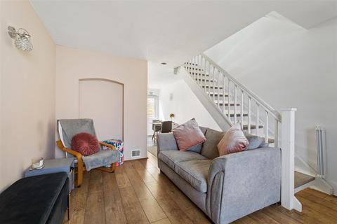 2 bedroom terraced house for sale, Alders Close, Wanstead