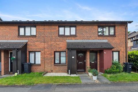 2 bedroom terraced house for sale, Alders Close, Wanstead