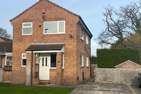 1 bedroom semi-detached house to rent, Kirkcroft ,Wigginton