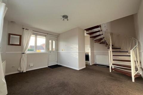 1 bedroom semi-detached house to rent, Kirkcroft ,Wigginton