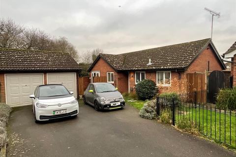 3 bedroom detached bungalow for sale, Broadhurst Drive, Kennington, Ashford, Kent