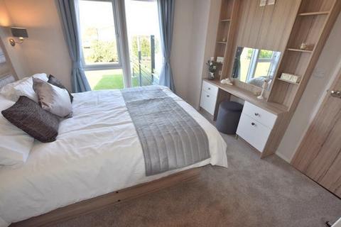 2 bedroom lodge for sale, Silver Sands Holiday Park